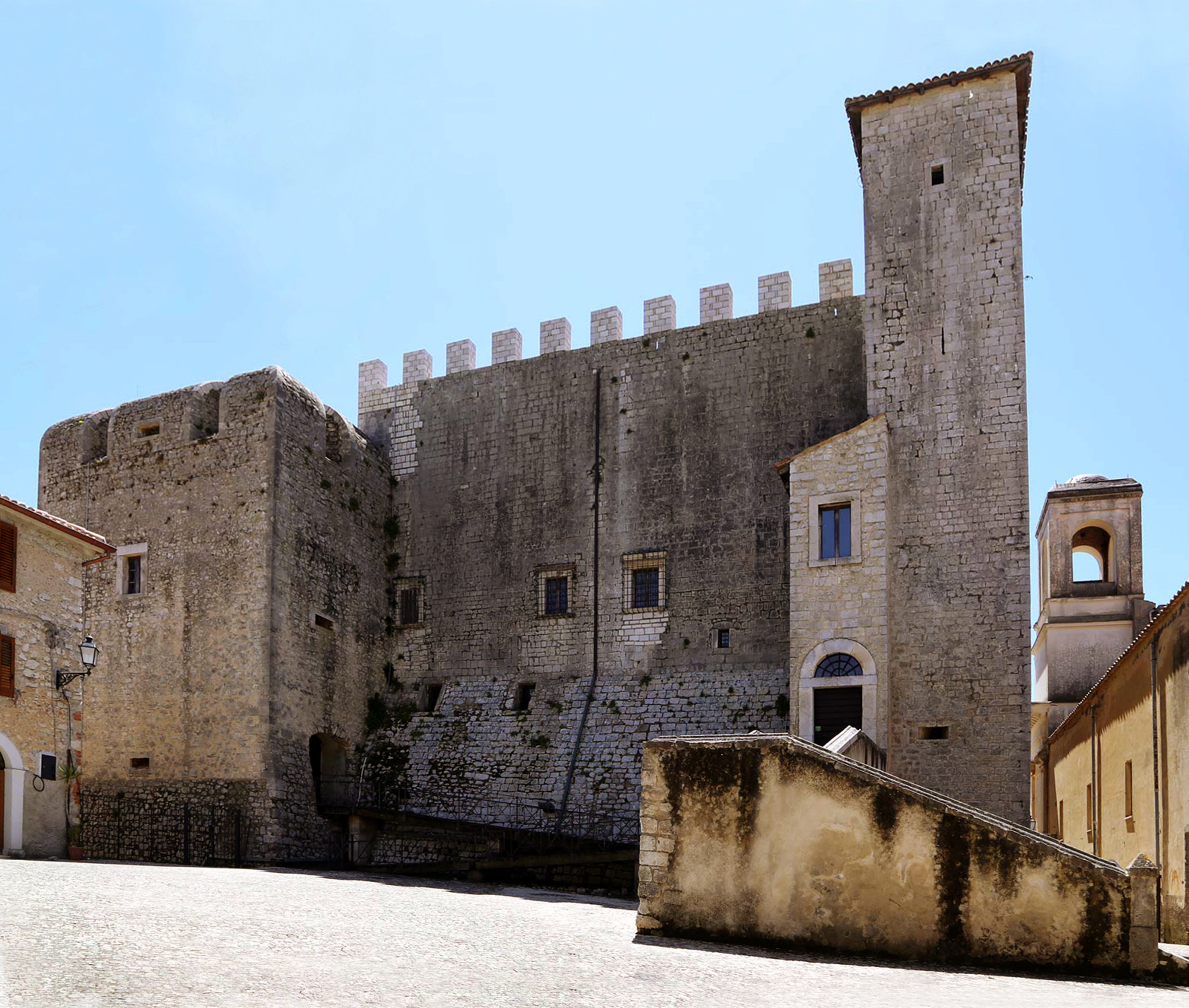 ill.8: Castello Baronale, sec. XII- XVI
