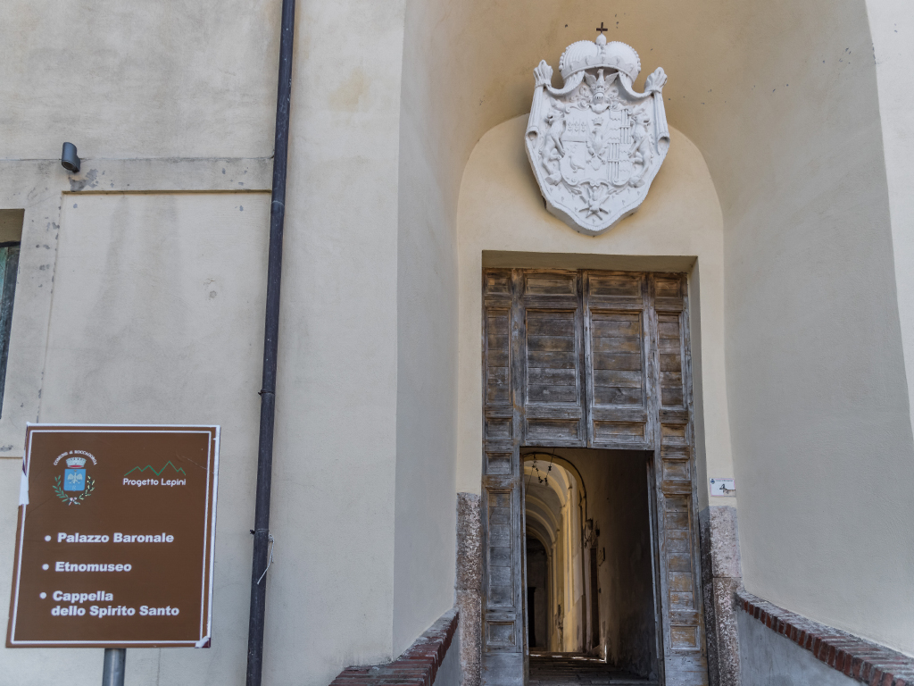Palazzo Baronale- Entrata
