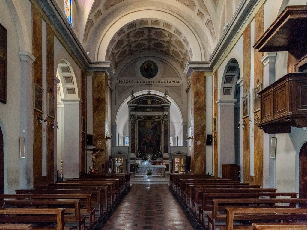 Chiesa di Santa Maria del Gesù - navata